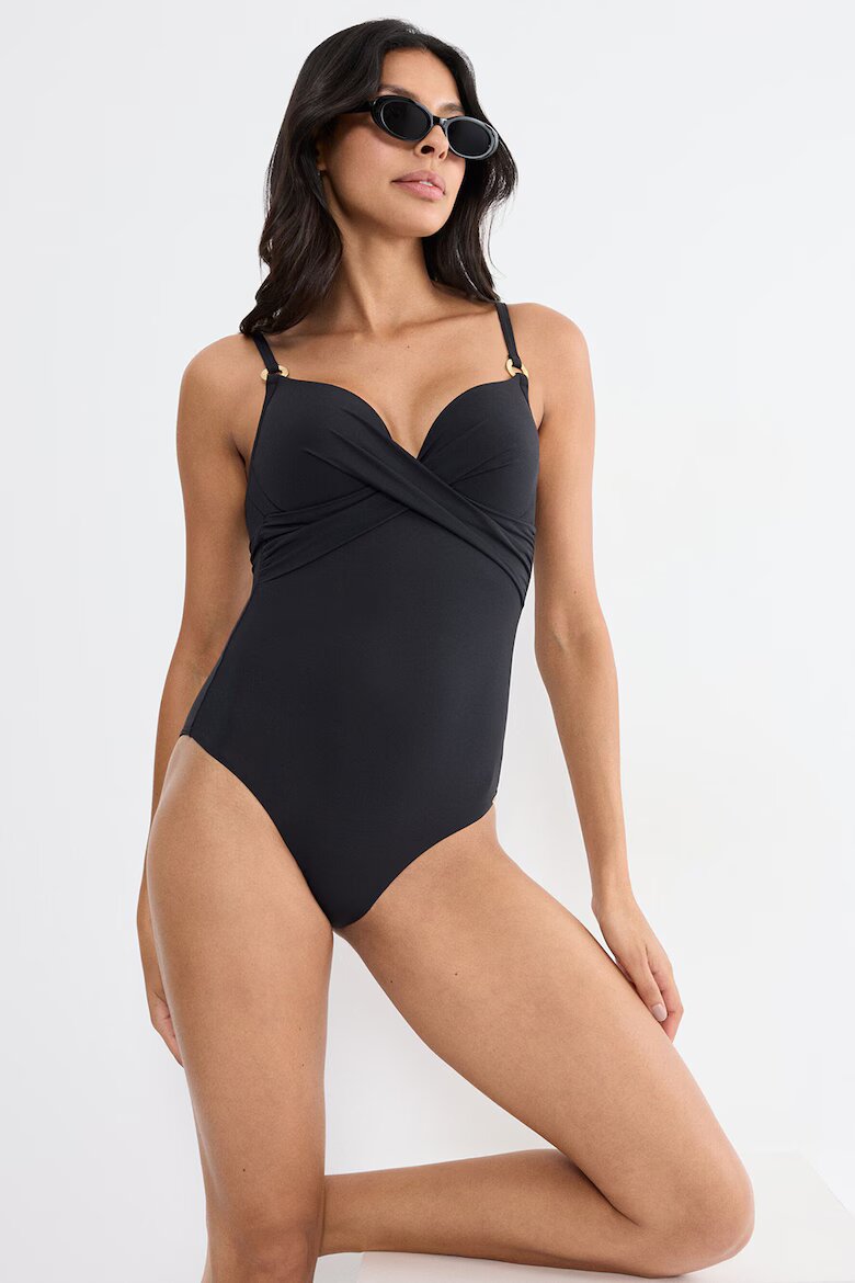 Triumph Цял бански Summer Piece Черен