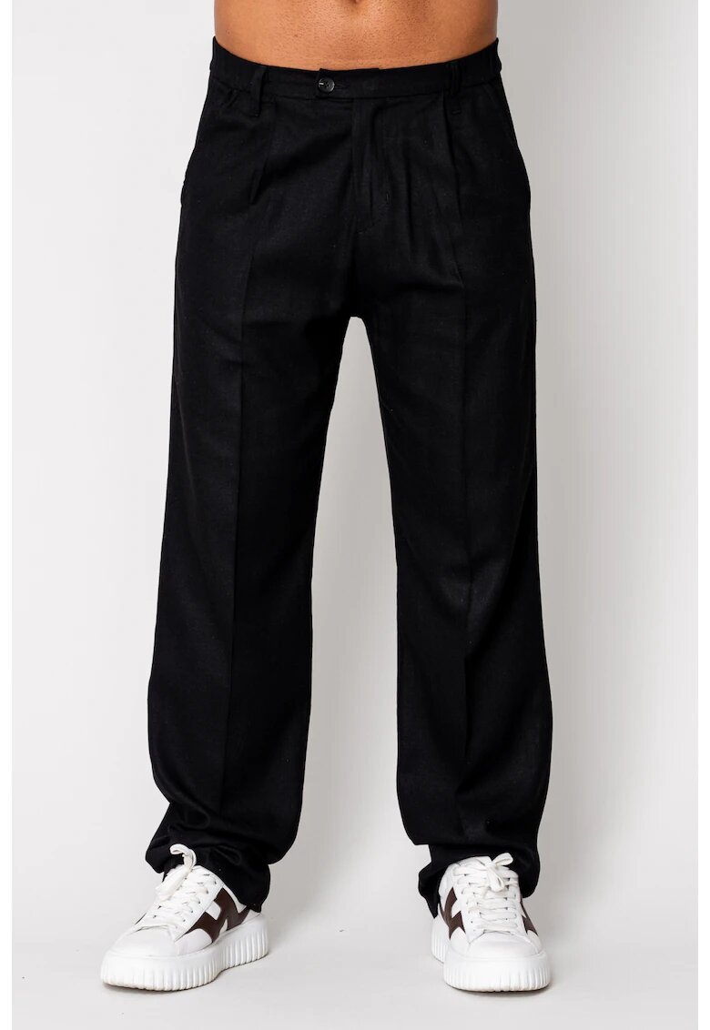 uFIT Дълги панталони от IN Black 16531