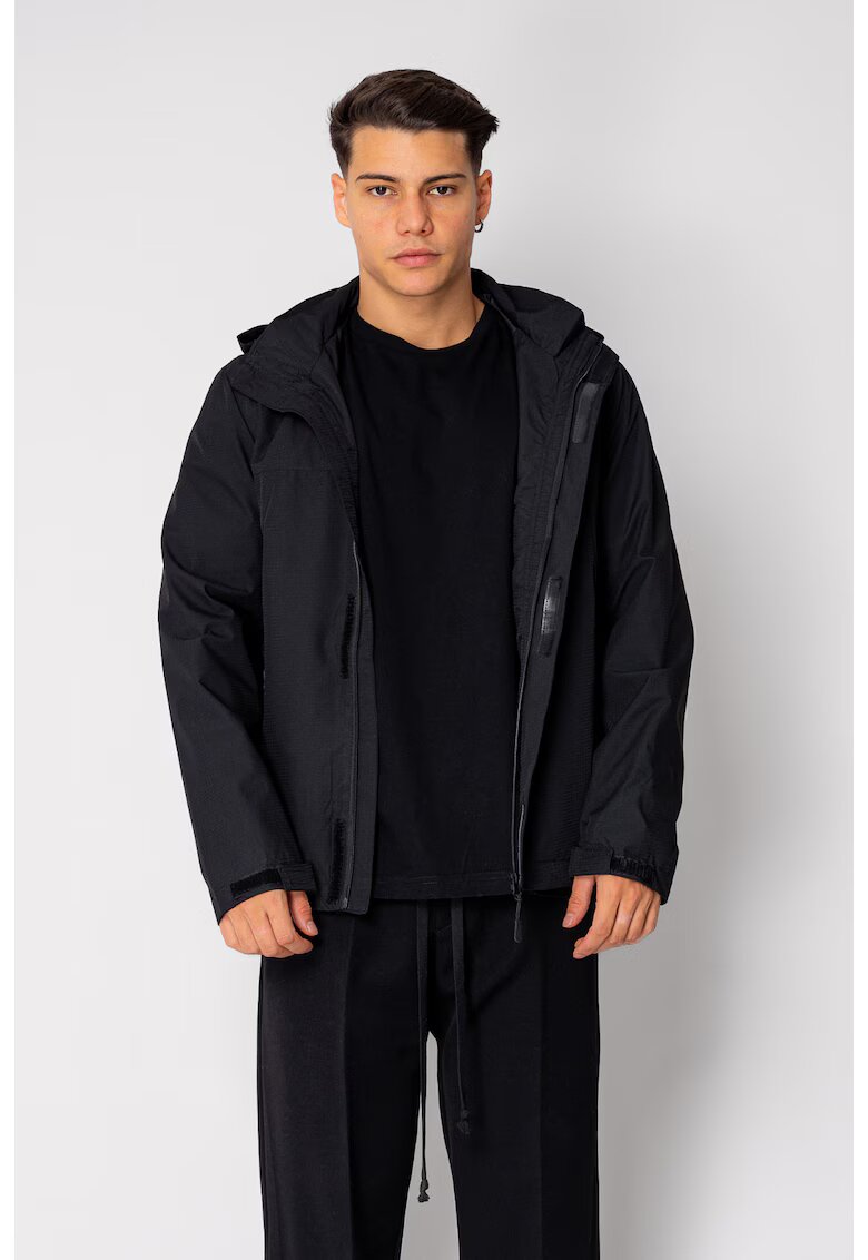 uFIT Яке с цип и джобове Black 18956 - Черен