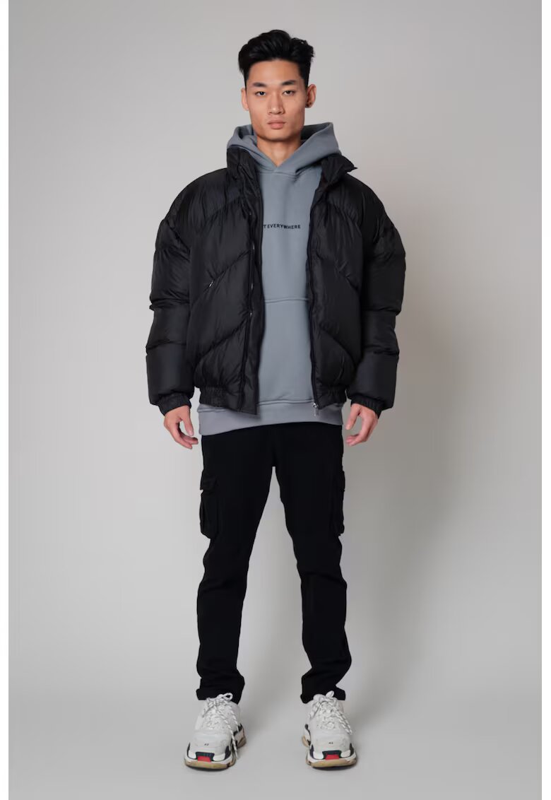 uFIT Яке с цип Oversized Black 8326