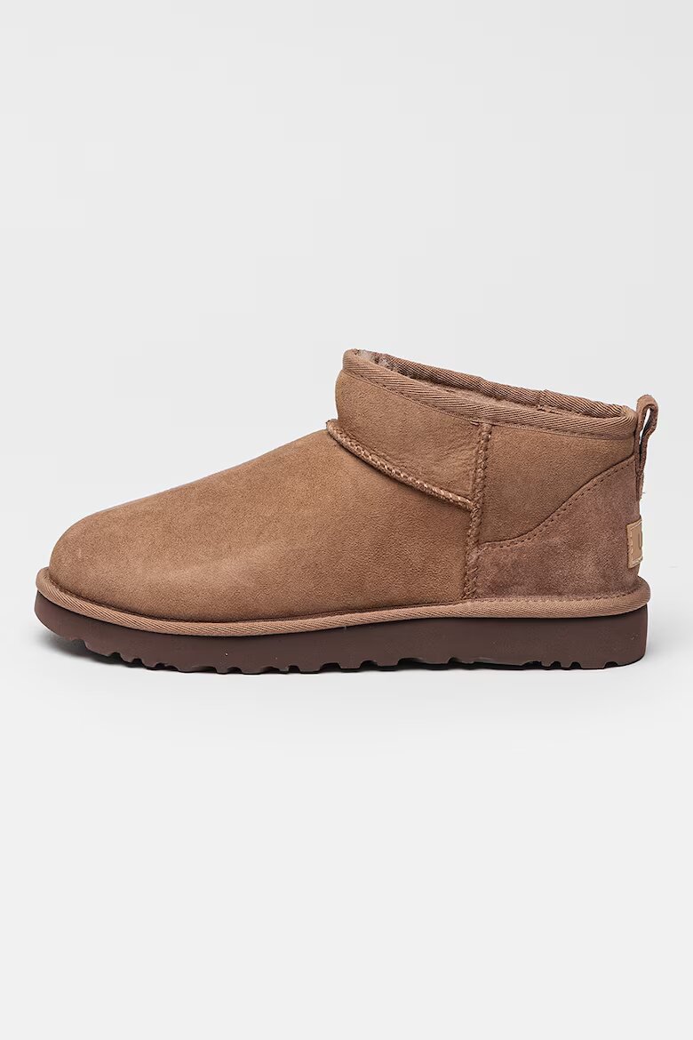 UGG Непромокаеми велурени боти Classic Ultra Mini с лесно обуване Кафяв