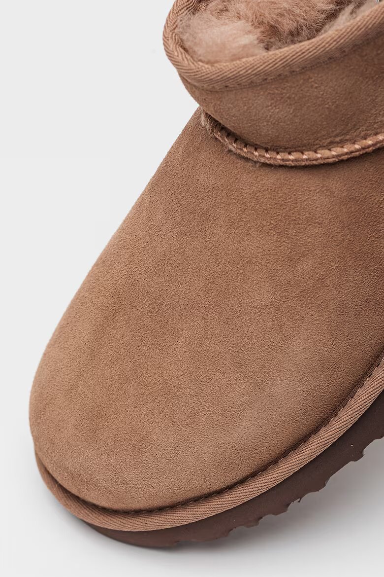 UGG Непромокаеми велурени боти Classic Ultra Mini с лесно обуване Кафяв