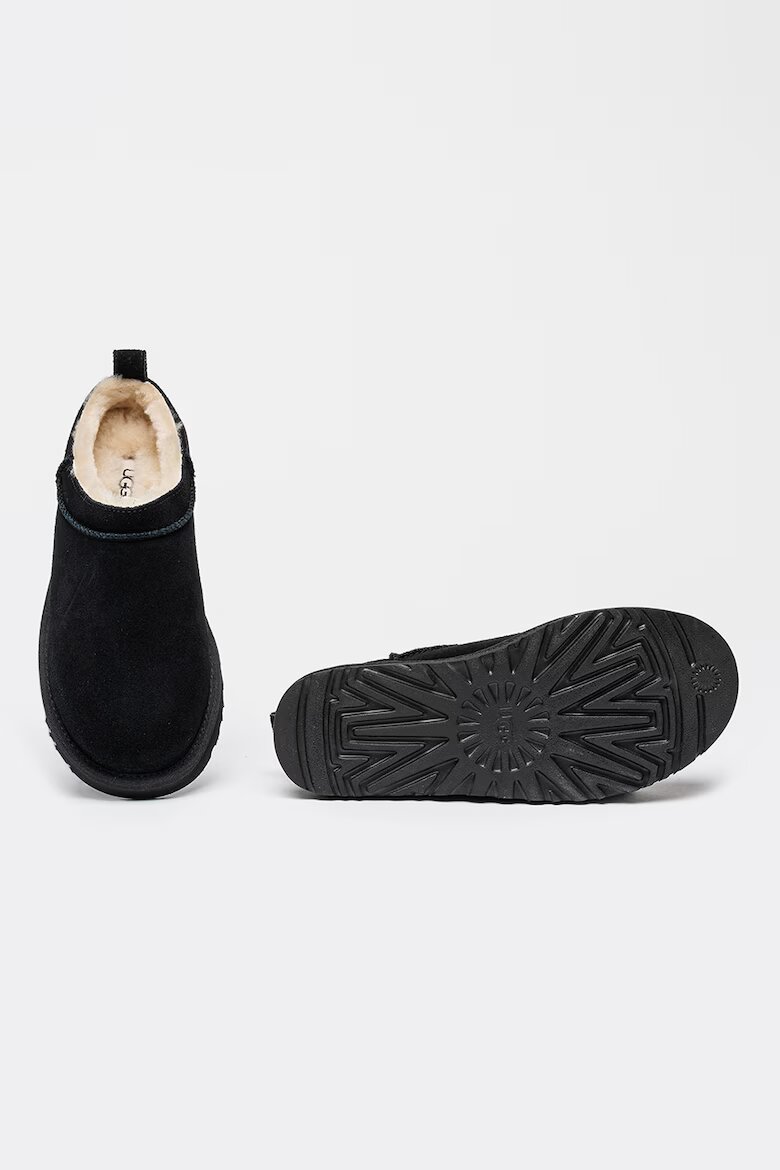UGG Велурени боти Classic Micro Черен