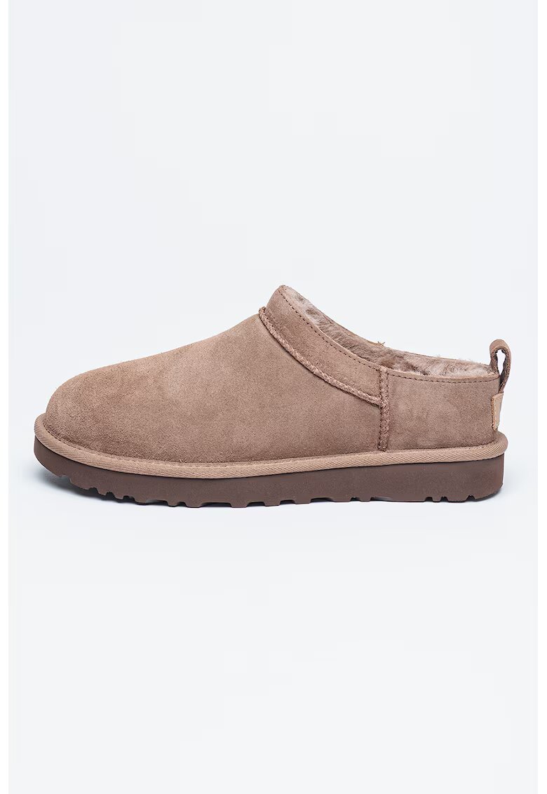UGG Велурени боти Classic Micro - Кафяв