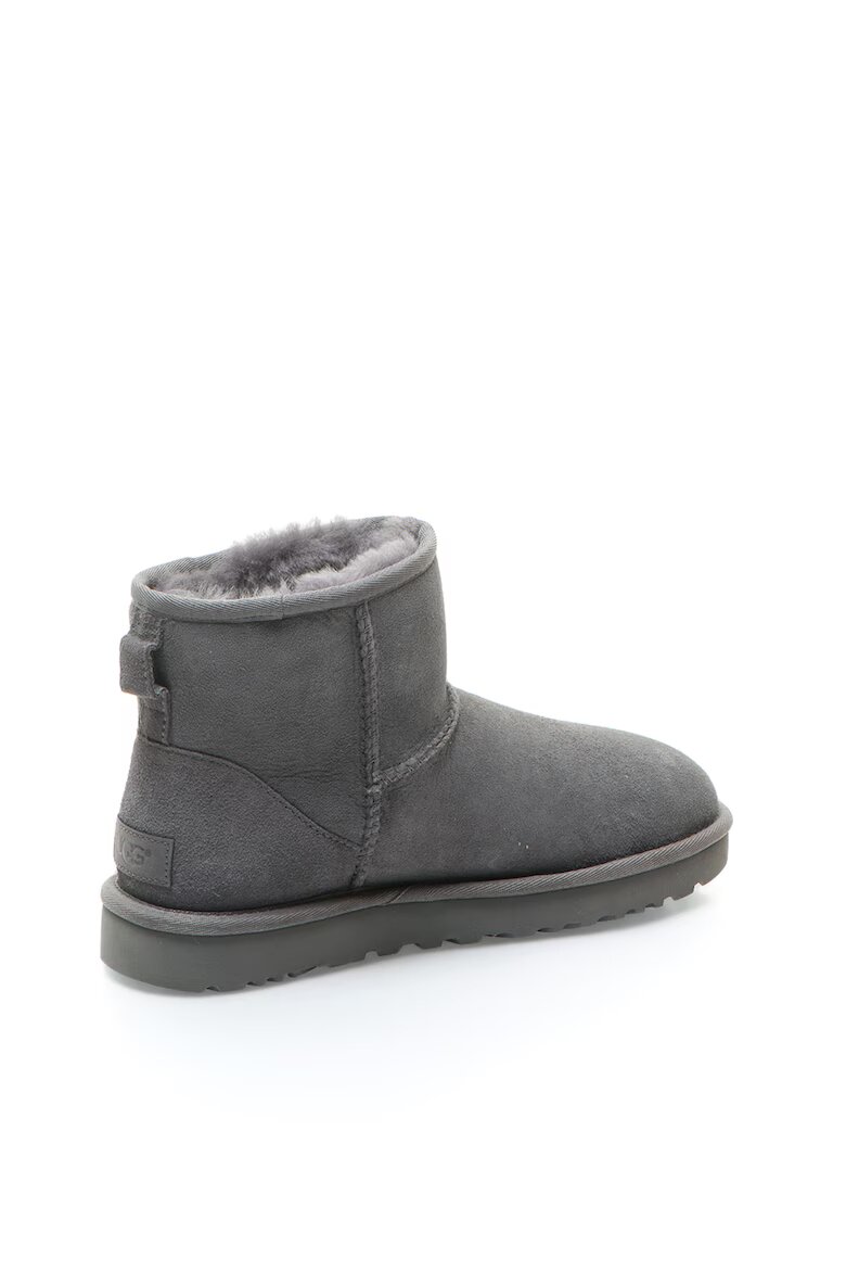 UGG Велурени боти Classic Mini II Сив