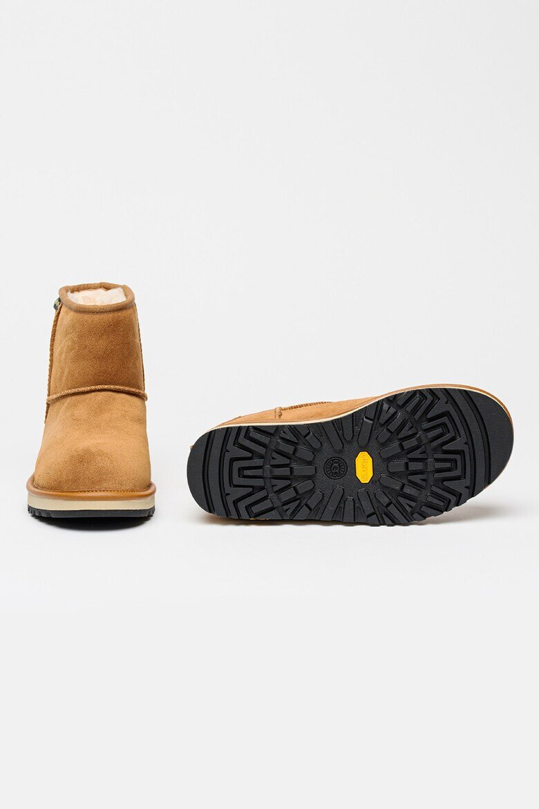 UGG Велурени боти Mini GTX Канелено кафяво