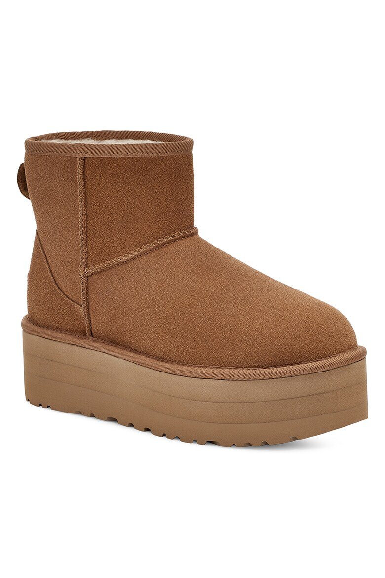UGG Велурени непромокаеми боти Classic Mini с равна платформа Карамел