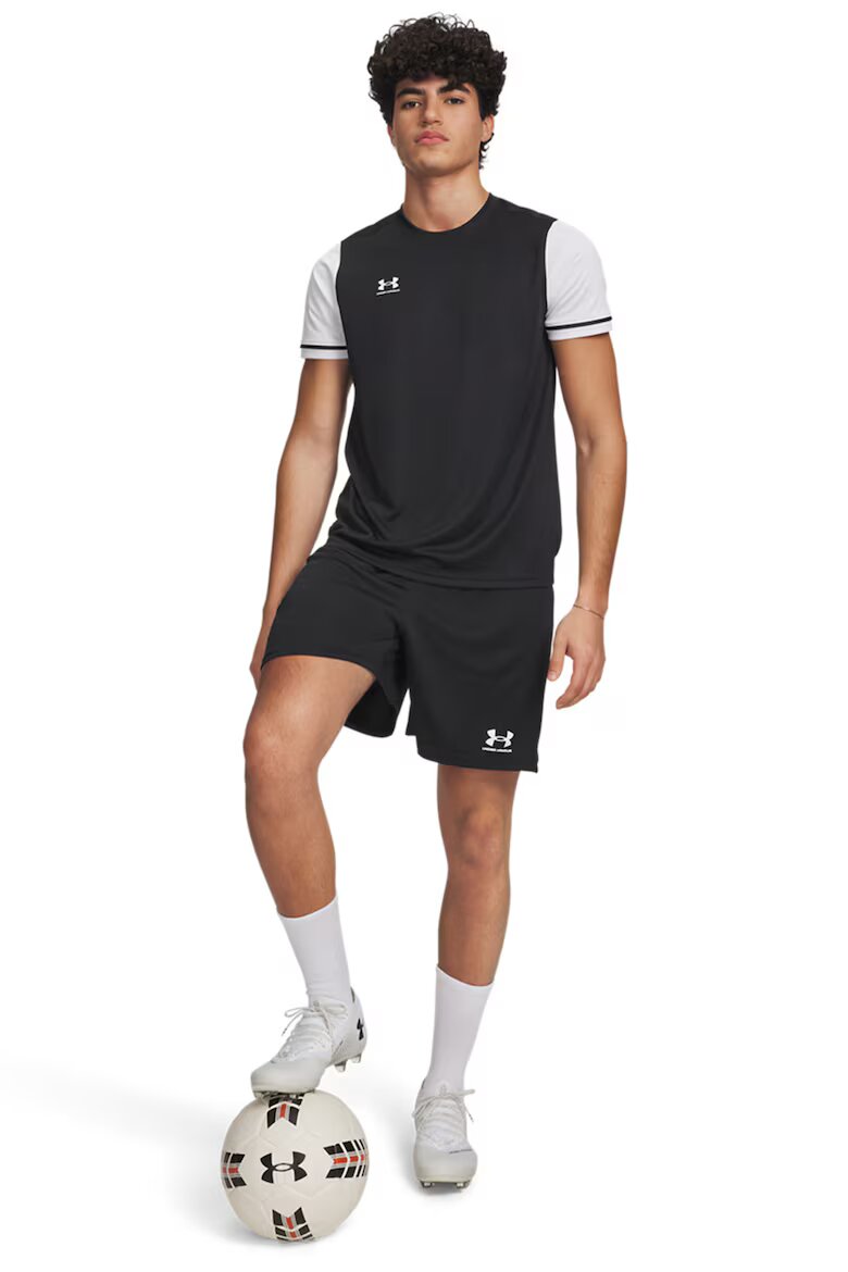 Under Armour Футболни шорти Challenger Core Бял/Черен