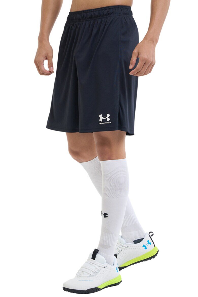 Under Armour Футболни шорти Challenger Core Бял/Черен