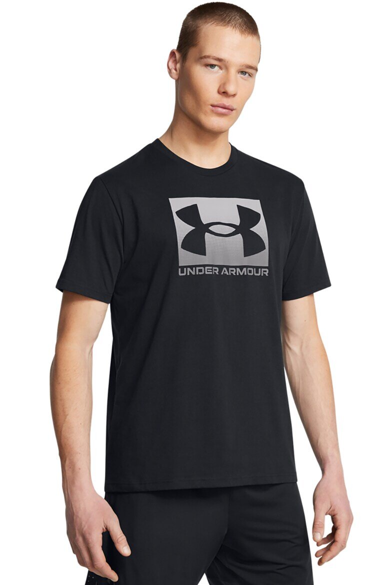 Under Armour Свободна тениска Boxed с лого Черен