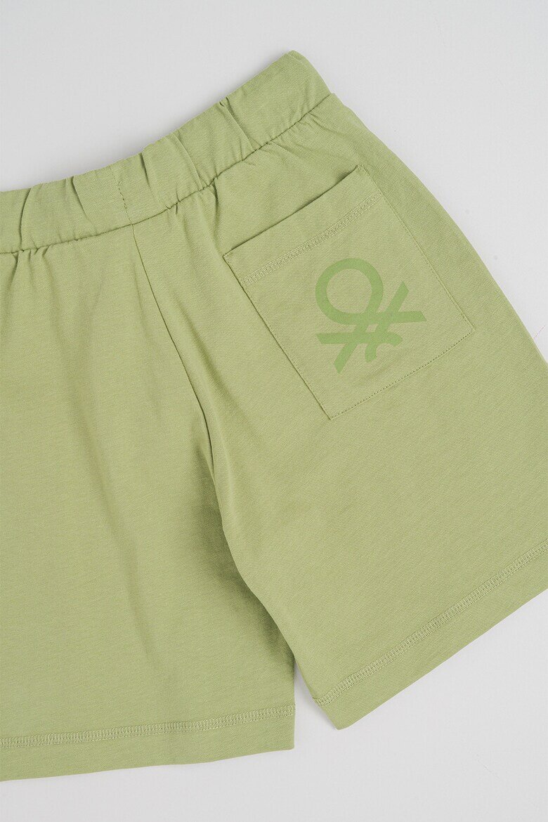 United Colors of Benetton Къс панталон с връзка и джоб Бледозелен