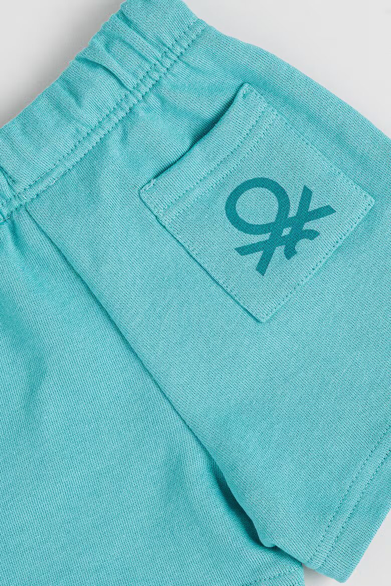 United Colors of Benetton Шорти с пришит джоб отзад Персийско зелено