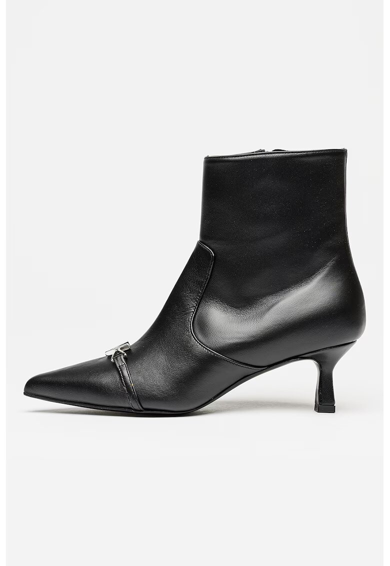 Valentino Заострени кожени боти