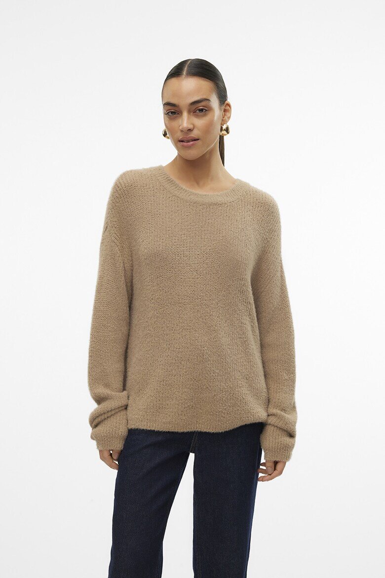Vero Moda Мъхест свободен пуловер с деколте тип лодка Камел