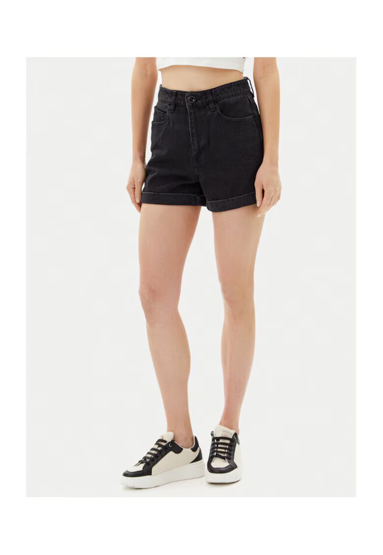 Volcom Къси дънкови панталони за жени - черни