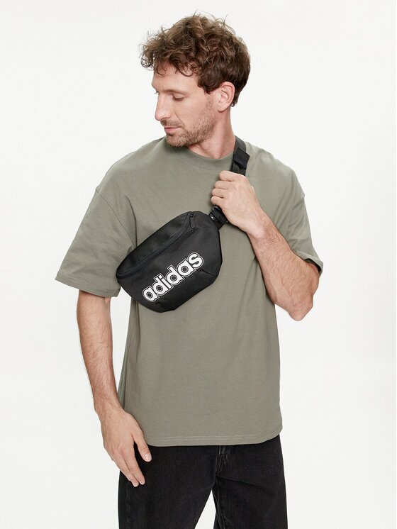 adidas Чанта за кръст﻿ Classic Foundation Waist Bag HT4777 Черен