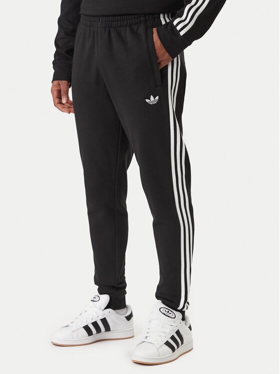 adidas Долнище анцуг 3-Stripes KE3562 Черен Slim Fit