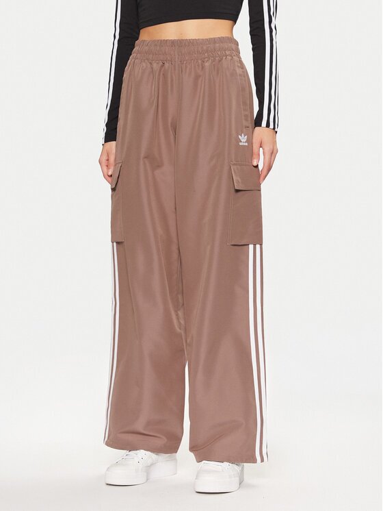 adidas Долнище анцуг adicolor 3-Stripes JC8138 Loose Fit