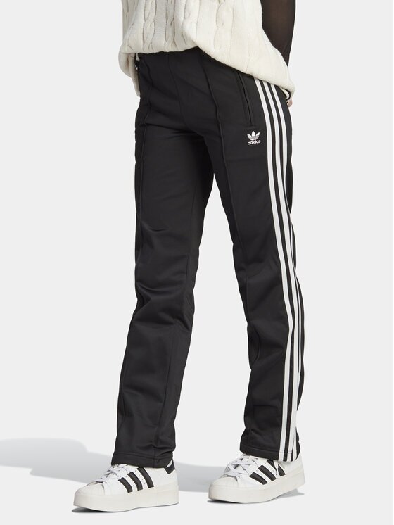 adidas Долнище анцуг adicolor Classics Firebird IL8763 Черен Regular Fit