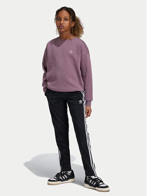 adidas Долнище анцуг adicolor SST IY9793 Черен Regular Fit