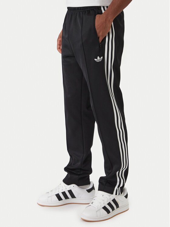 adidas Долнище анцуг Classic KE3530 Черен Slim Fit