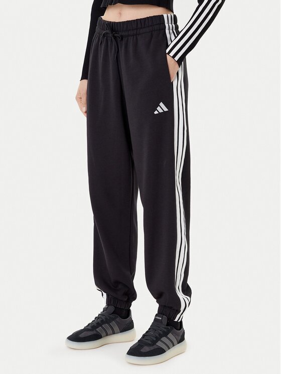 adidas Долнище анцуг Essentials 3-Stripes Fleece JE1276 Черен Loose Fit