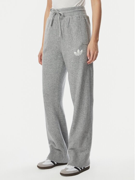 adidas Долнище анцуг Essentials IA4439 Loose Fit