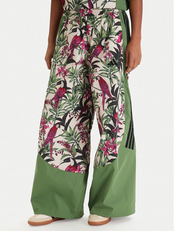 adidas Долнище анцуг Farm Rio Premium KD4642 Зелен Loose Fit