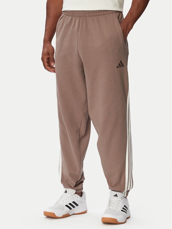 adidas Долнище анцуг Kit 3-Stripes Regular Cuffed KW2361 Regular Fit