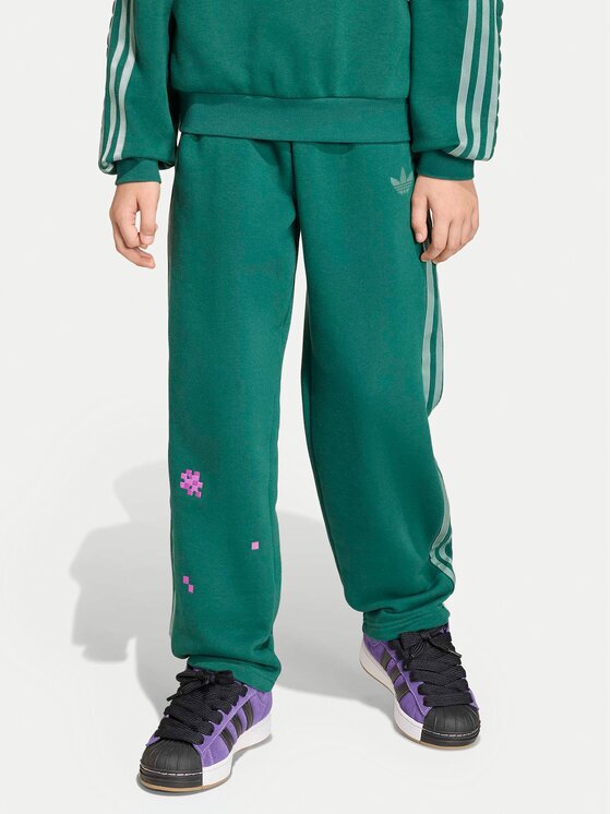 adidas Долнище анцуг Minecraft KE2759 Зелен Loose Fit