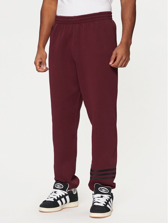 adidas Долнище анцуг Neuclassics JC9902 Червен Loose Fit