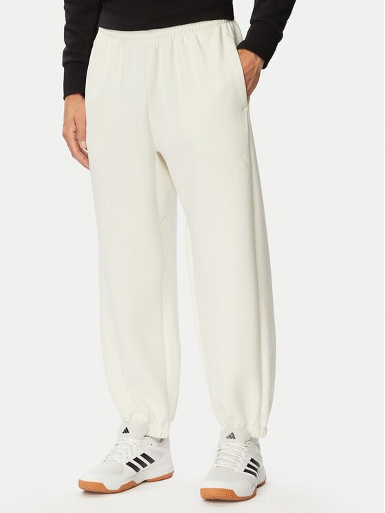 adidas Долнище анцуг Soft Lux KF8574 Regular Fit