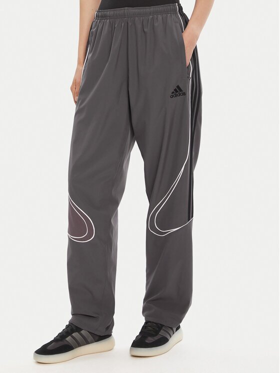 adidas Долнище анцуг Teamgeist adicolor JW5870 Сив Loose Fit