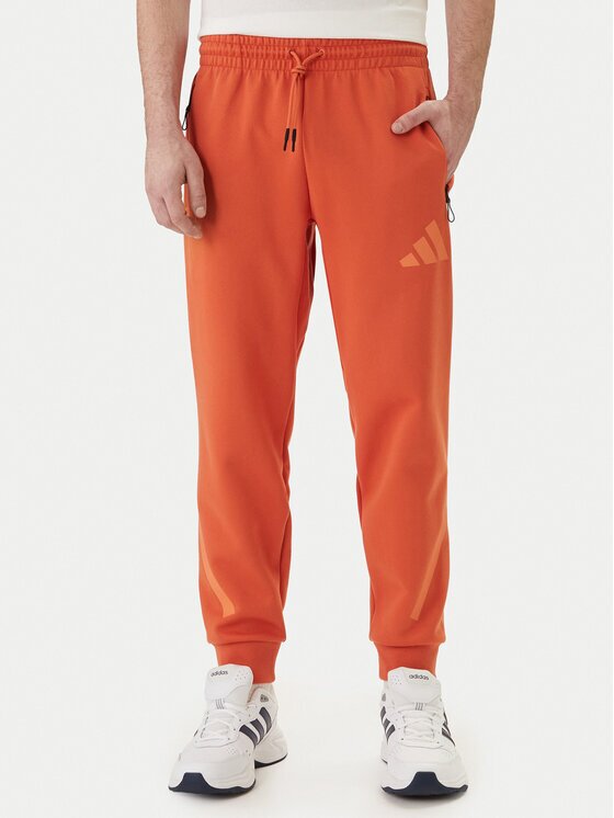 adidas Долнище анцуг Z.N.E. KE4686 Оранжев Regular Fit