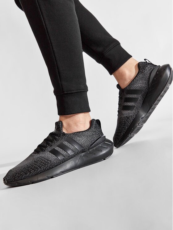 adidas Сникърси Swift Run 22 GZ3500
