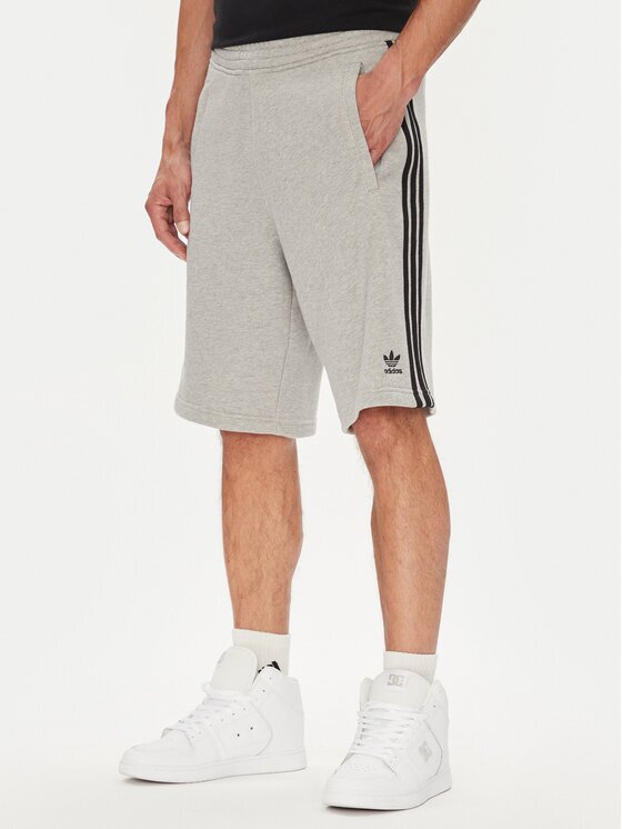 adidas Спортни шорти adicolor 3-Stripes JY1381 Сив Regular Fit