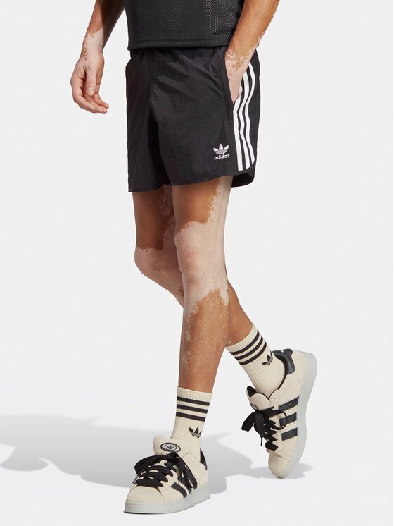 adidas Спортни шорти adicolor Classics HS2069 Черен Regular Fit