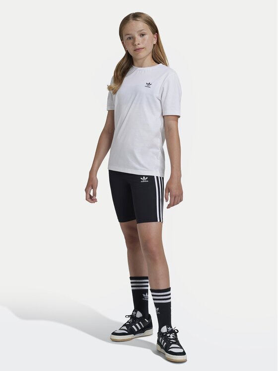 adidas Спортни шорти adicolor IY7483 Черен Slim Fit