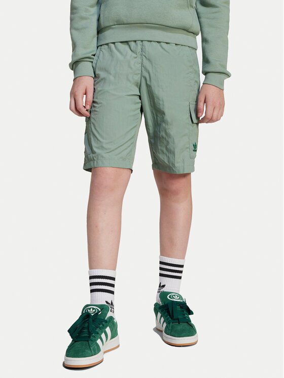 adidas Спортни шорти Cargo JC8428 Зелен Regular Fit