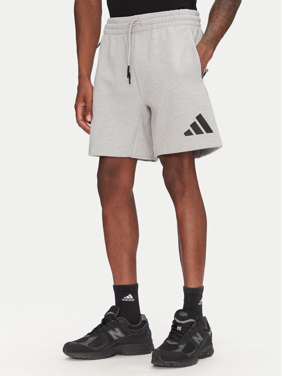 adidas Спортни шорти Z.N.E. JJ4892 Сив Regular Fit