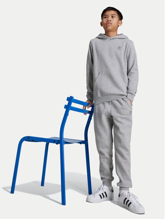 adidas Суитшърт IX5285 Сив Regular Fit