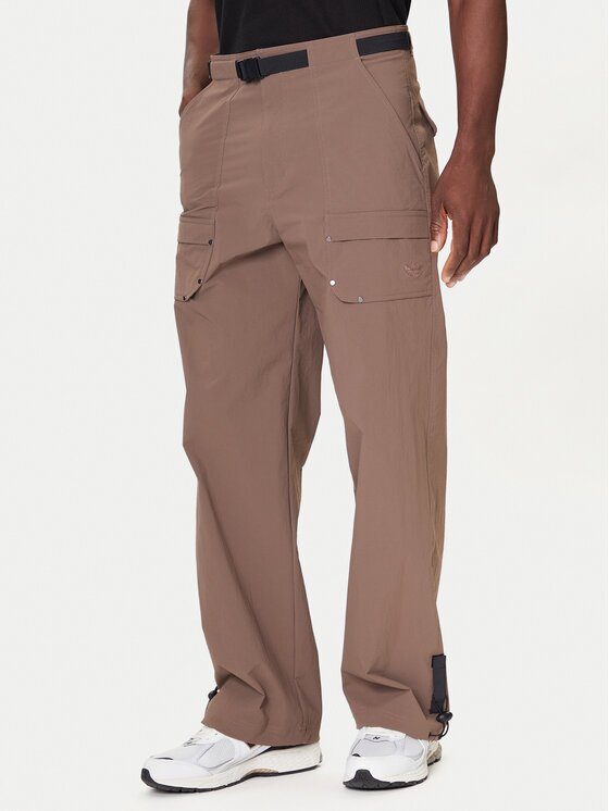 adidas Текстилни панталони Premium Essentials Archive Utility JW1082 Кафяв Loose Fit