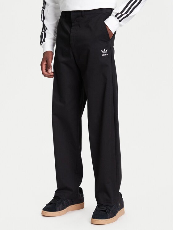 adidas Текстилни панталони Trefoil Essentials JD2442 Черен Regular Fit