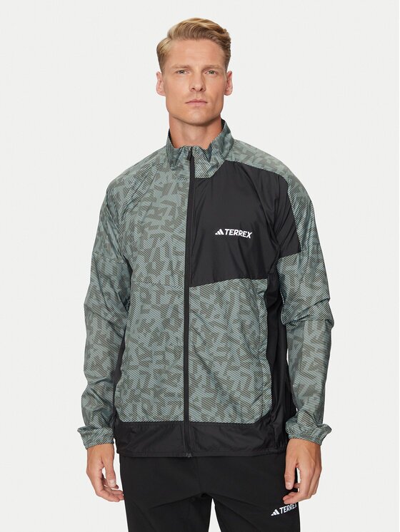 adidas Яке за джогинг Terrex Trail Running IW9238 Зелен Regular Fit