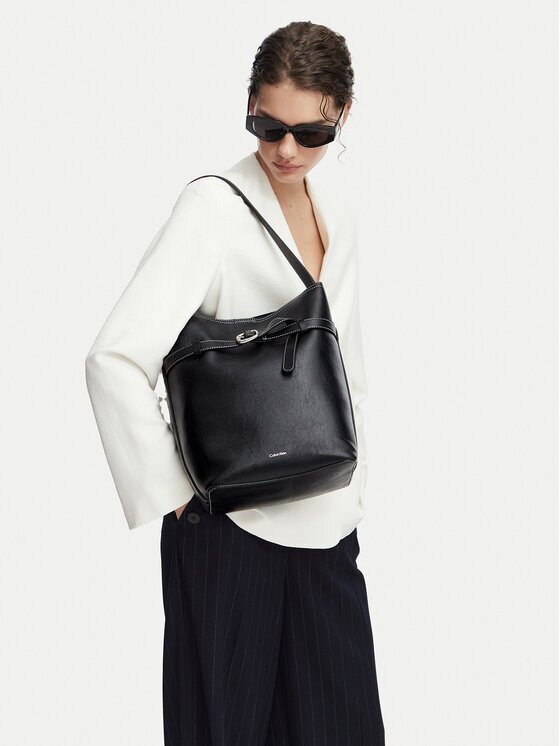 CALVIN KLEIN Дамска чанта Buckle Medium Bucket LV04F3551G Черен