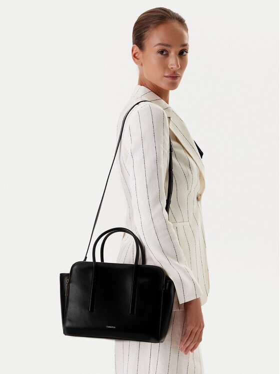 CALVIN KLEIN Дамска чанта Carryall Mini Leather Tote Bag LV04F3034G Черен