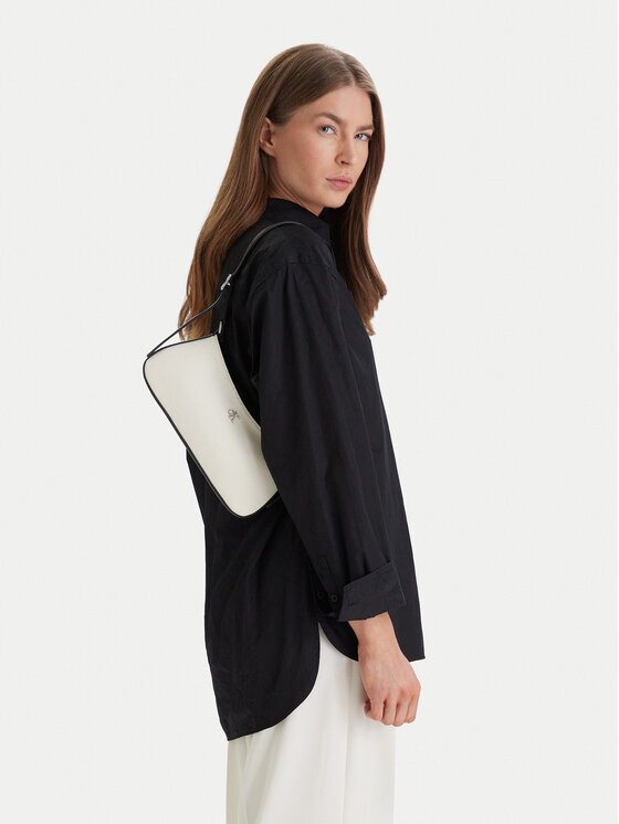 CALVIN KLEIN Дамска чанта Ck Canvas Small Shoulder Bag LV04F3347G Бял