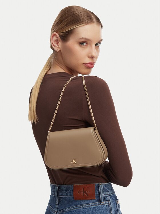 CALVIN KLEIN Дамска чанта Ck Curved Wallet On Chain LV04F1153G Бежов