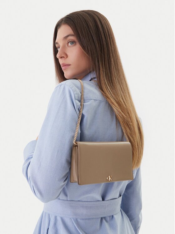 CALVIN KLEIN Дамска чанта Ck Wallet On Chain LV04F3319G