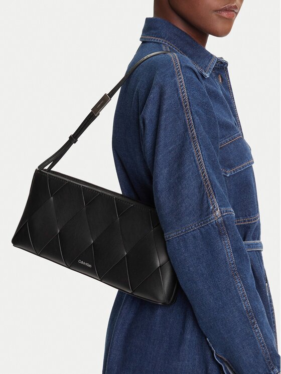 CALVIN KLEIN Дамска чанта Ck Woven Elongated Shoulder Bag K60K612992